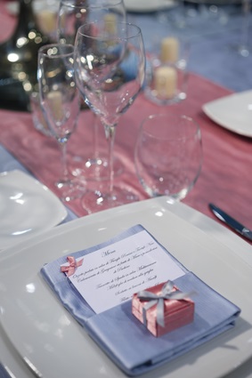 reception table place settings