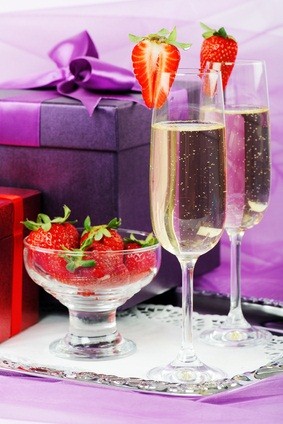 strawberries, champagne, gift