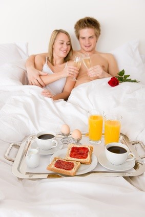 honeymoon breakfast in bed